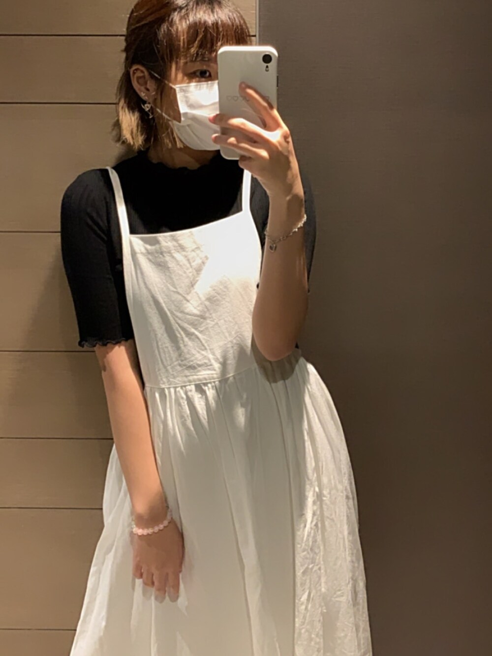 「6IXTY8IGHTのアイテム（トップス、ブラック系）」を使った、yeewさん（レディース・169cm）の秋コーディネートの1枚目の写真