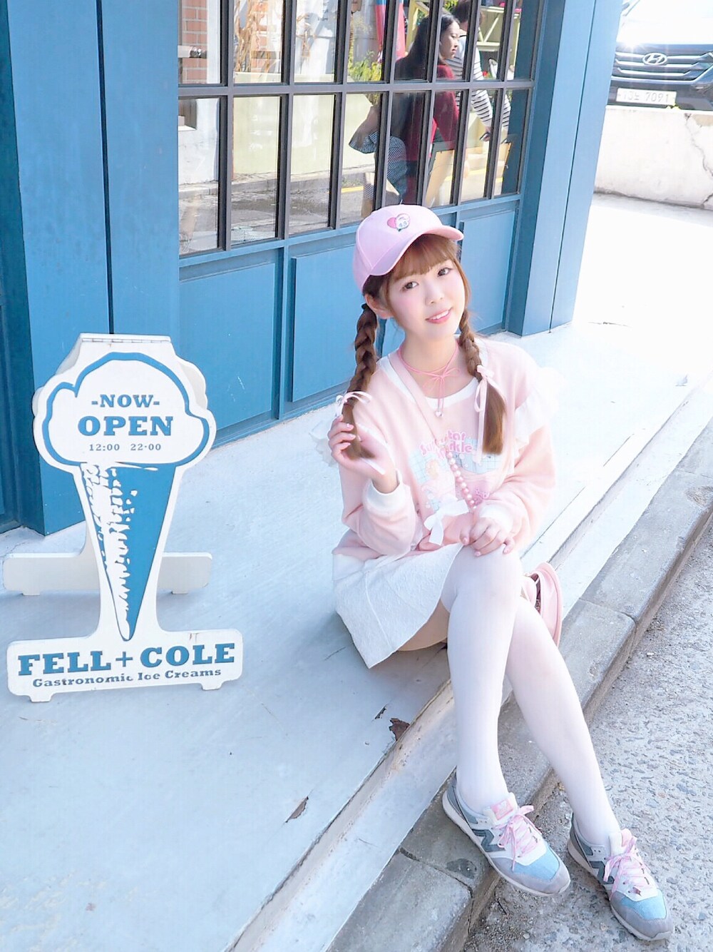 「SNIDELのアイテム（スカート、ホワイト系）」を使った、_小白菜さん（レディース・165cm）の冬コーディネートの1枚目の写真