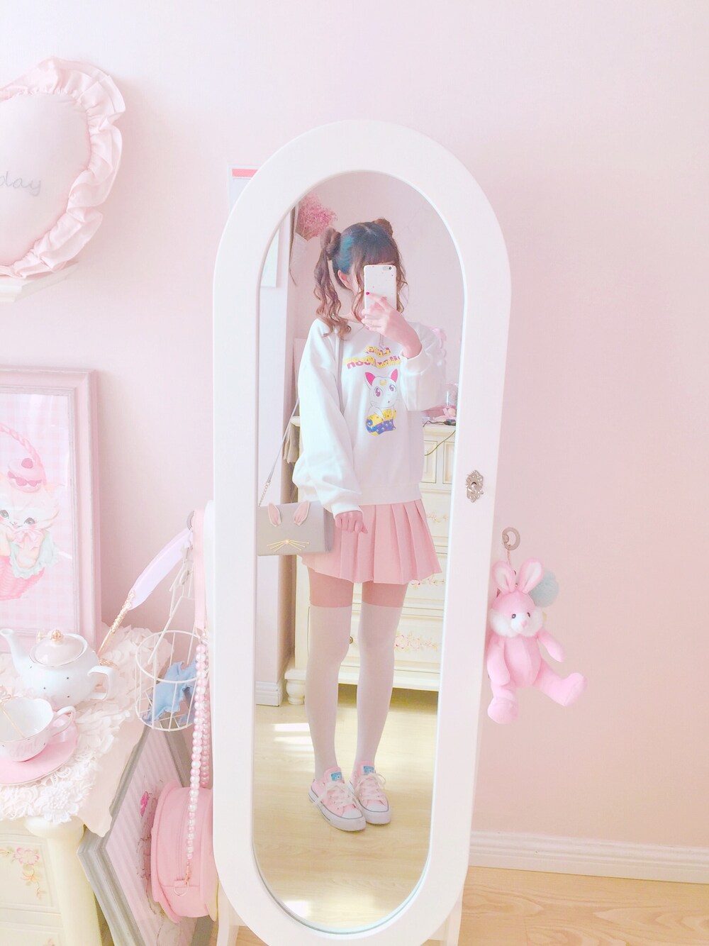 「icecream12のアイテム（Tシャツ/カットソー、ホワイト系）」を使った、_小白菜さん（レディース・165cm）の冬コーディネートの1枚目の写真