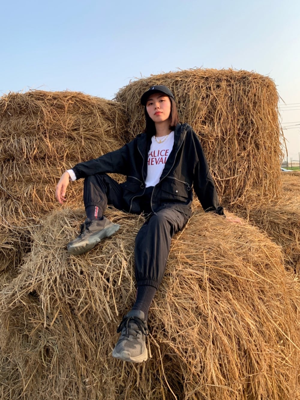 「girl」｜「Reebokのアイテム（スニーカー、ブラック系）」を使った、SIA. 왕시아.  まさこ.さん（レディース・163cm）の夏コーディネートの1枚目の写真