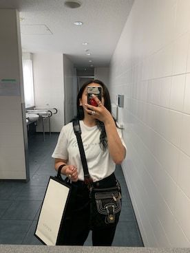 「FENDI（フェンディ）のアイテム（パンツ）」を使った、のじかさん（レディース・157cm）の春コーディネート