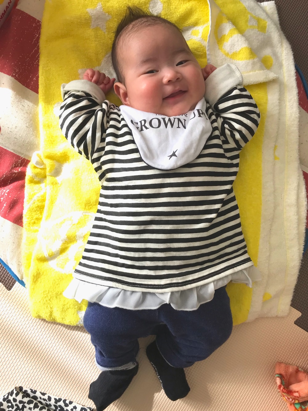 「お正月、キッズファッション、女の子、新年一発目、０歳、ベビーコーデ、ベビー、赤ちゃん、赤ちゃんコーデ、ボーダー」｜「Chocolaのアイテム（デニムジャケット、ブルー系）」を使った、riiano◡̈⃝︎⋆︎*さん（キッズ・60cm）の冬コーディネートの1枚目の写真