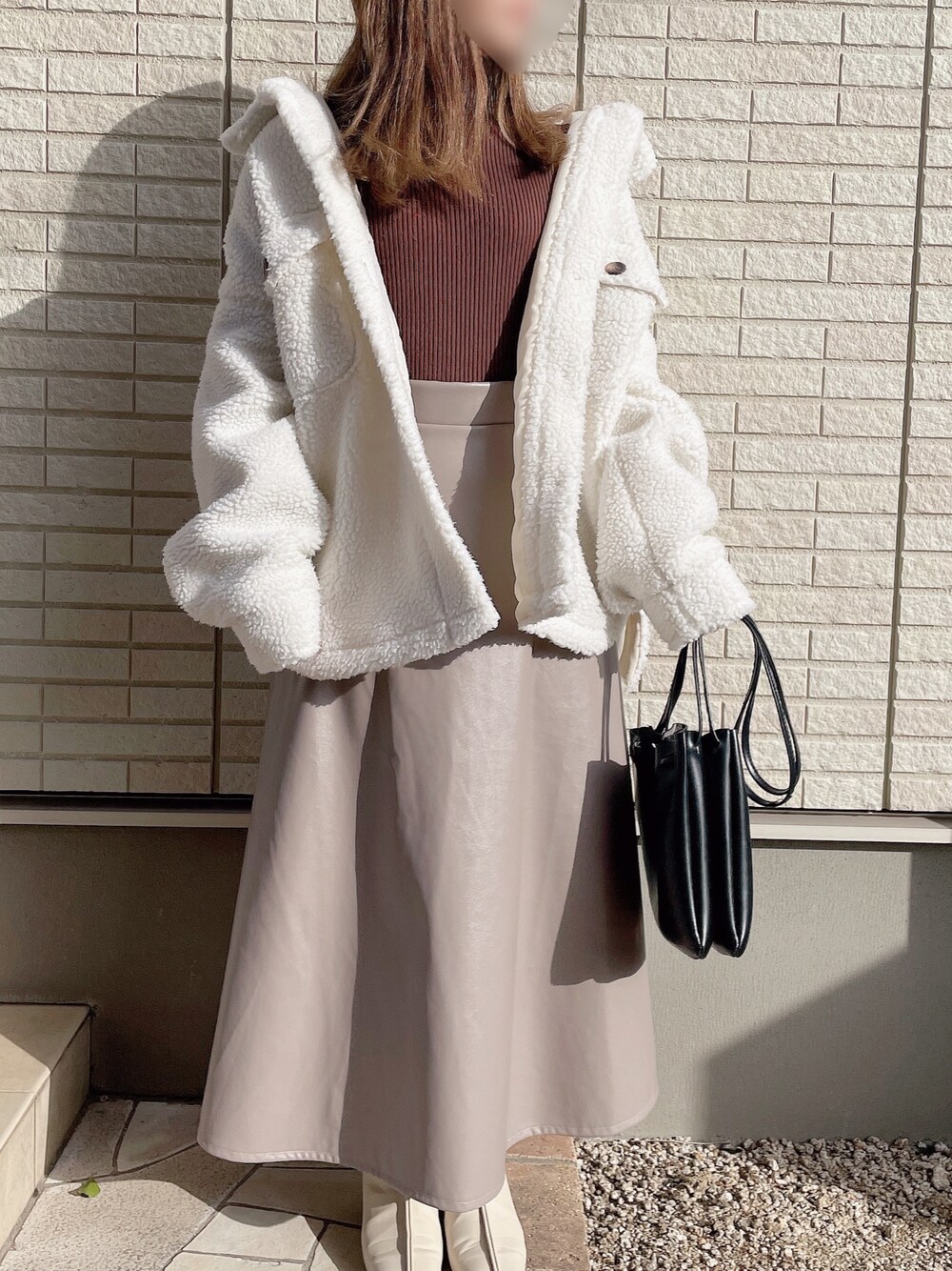 「冬コーデ、オーバーサイズ、プチプラ、ショートブーツ、ボアジャケット、タートルネック、ロングスカート」｜「Aunt Marie'sのスクエアトゥパイピングブーツ / Aunt Marie's（ブーツ、ベージュ系）」を使った、yuko*さん（レディース・151cm）の冬コーディネートの1枚目の写真