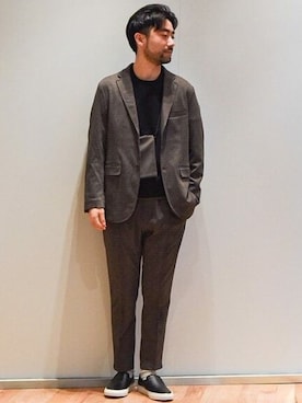 「Gramicci（グラミチ）のアイテム（テーラードジャケット）」を使った、eimuさん（メンズ・171cm）の秋コーディネート