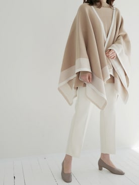 「アイテム（ポンチョ）」を使った、holicholicさん（レディース・160cm）の冬コーディネート