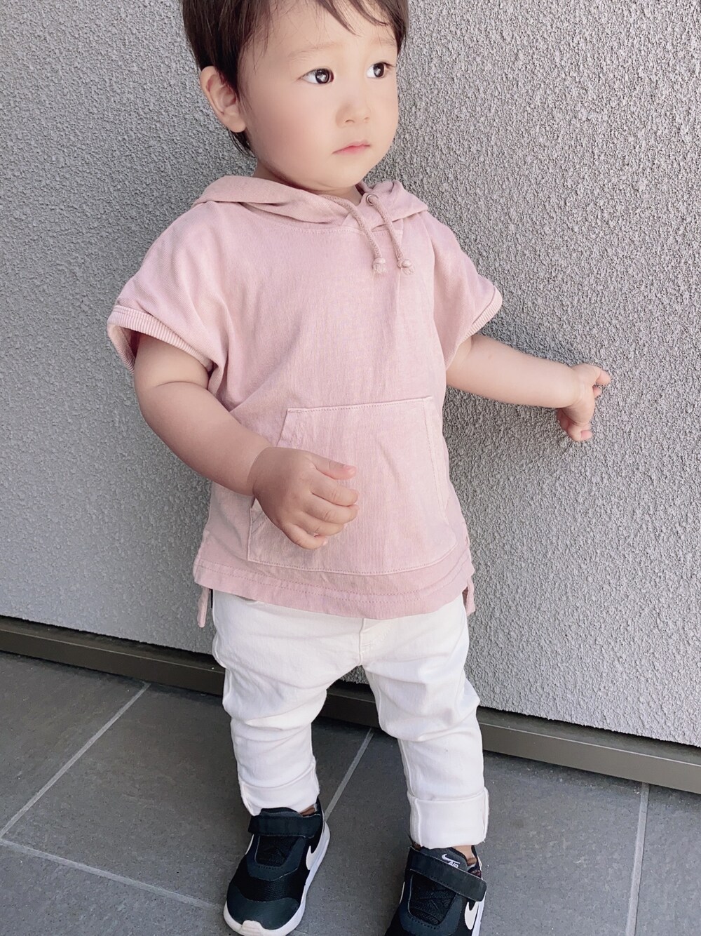「男の子コーデ、男の子、1歳7ヶ月」｜「BRANSHESのアイテム（トップス、ピンク系）」を使った、Toaママさん（キッズ・80cm）の春コーディネートの1枚目の写真