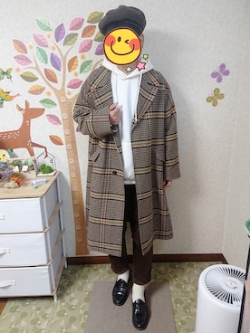 「白ソックス」｜「アイテム（ステンカラーコート）」を使った、とんこつさん（メンズ・166cm）の冬コーディネート