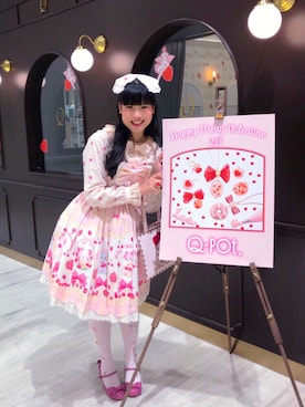 「lolitafashion」｜「アイテム（アクセサリー）」を使った、Mint Varaleeさん（レディース・161cm）の春コーディネート
