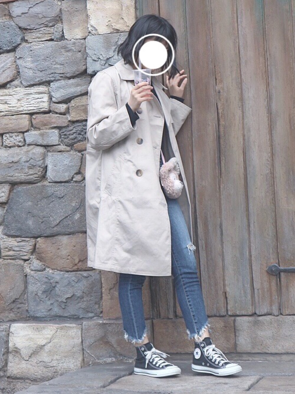 「春、H&M、moussy、SEVENDAYS＝SUNDAY、converse」｜「MOUSSYのJW fringe cropped Skinny（デニムパンツ、ブルー系）」を使った、まなさん（レディース・158cm）の春コーディネートの1枚目の写真