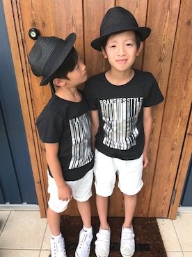 「H&M（エイチ・アンド・エム）のアイテム（スニーカー、ホワイト系）」を使った、ATSU-TAIさん（キッズ・125cm）の夏コーディネート