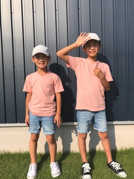 「H&M（エイチ・アンド・エム）のアイテム（スニーカー、ホワイト系）」を使った、ATSU-TAIさん（キッズ・125cm）の夏コーディネート