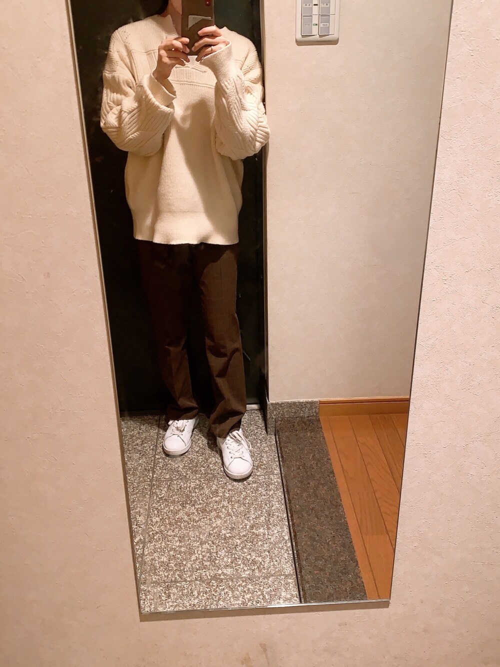 UNIQLO（ユニクロ）の「EZYアンクルパンツ（フランネルヘリンボーン - Main Image