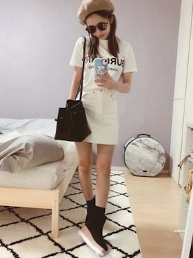 「部屋撮り」｜「アイテム（ハンチング/ベレー帽）」を使った、mayu✌︎☺︎︎さん（レディース・153cm）の春コーディネート