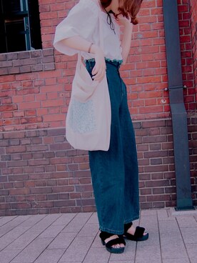 「EMODA（エモダ）のアイテム（トートバッグ）」を使った、サヤさん（レディース・172cm）の夏コーディネート