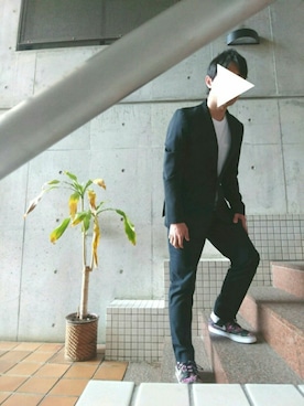 「LOUNGE LIZARD（ラウンジリザード）のアイテム（テーラードジャケット）」を使った、Rikuさん（メンズ・168cm）の春コーディネート