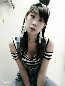 「jeans（ジーンズ）のアイテム（オールインワン・サロペット）」を使った、Minaさん（レディース・165cm）の秋コーディネート