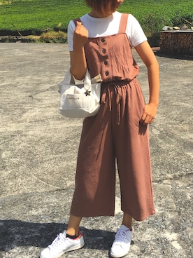 「スタンスミス」｜「アイテム（オールインワン・サロペット）」を使った、pu♡さん（レディース・164cm）の秋コーディネート