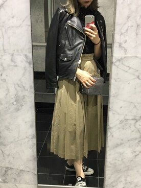 「URBAN RESEARCH（アーバンリサーチ）のレザーライダースブルゾン（ライダースジャケット）」を使った、たなかまいさん（レディース・168cm）の秋コーディネート