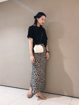 「URBAN RESEARCH（アーバンリサーチ）のプリントマキシスカート（スカート）」を使った、たなかまいさん（レディース・168cm）の夏コーディネート