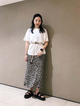 「URBAN RESEARCH（アーバンリサーチ）のプリントマキシスカート（スカート）」を使った、たなかまいさん（レディース・168cm）の夏コーディネート