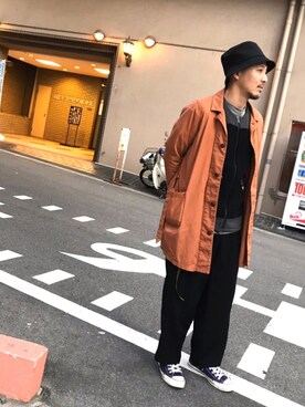 トレンチコートを使った バケットハット の人気ファッションコーディネート 髪型 ボウズ Wear