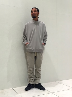 「BEAUTY&YOUTH UNITED ARROWS（ビューティーアンドユースユナイテッドアローズ）の【予約】 BY ハーフジップ ビッグ スウェット（スウェット、グレー系）」を使った、Tomoyoshi Tsuchiyaさん（メンズ・175cm）の春コーディネート
