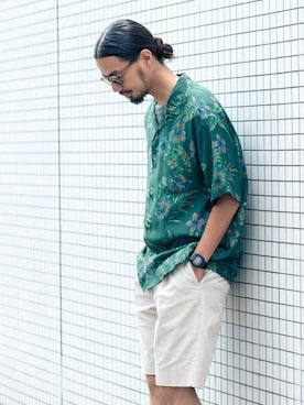 「BEAUTY&YOUTH UNITED ARROWS（ビューティーアンドユースユナイテッドアローズ）のBY ダークアロハ オープンカラー ワイドフォルム シャツ（シャツ/ブラウス、グリーン系）」を使った、Tomoyoshi Tsuchiyaさん（メンズ・175cm）の夏コーディネート