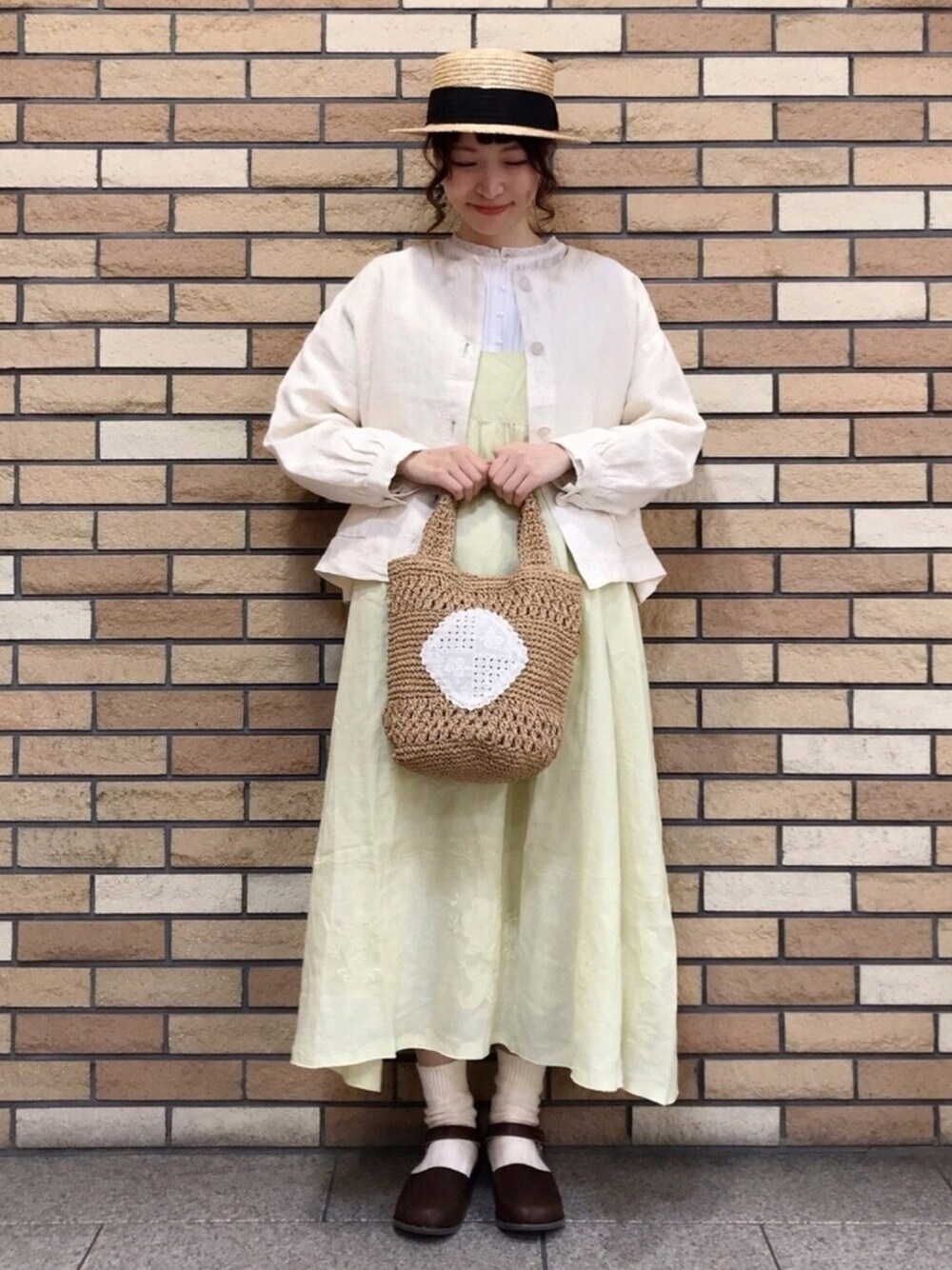「SM2、サマンサ モスモス(Samansa Mos2)、春コーデ、ゆるコーデ、リネン、キャミワンピ、ジャケット、カンカン帽、パステル映える春、春めきシューズ」｜「TSUHARU by Samansa Mos2のピンタックふんわりブラウス（シャツ/ブラウス、ホワイト系）」を使った、いっしき🐻さん（レディース・163cm）の春コーディネートの1枚目の写真