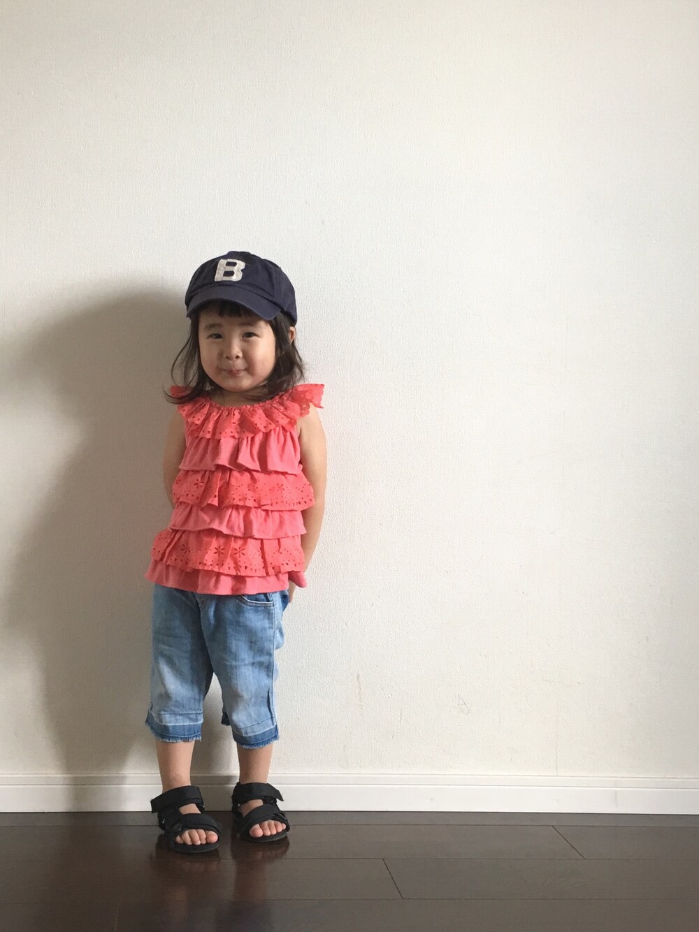 「ドラフトギャップ、レース、ふりふり、デニム、キャップ、スポーツサンダル、スポサン、キッズコーデ、2歳」｜「こども ビームスのアイテム（キャップ、ブルー系）」を使った、Ripiさん（キッズ・90cm）の夏コーディネートの1枚目の写真