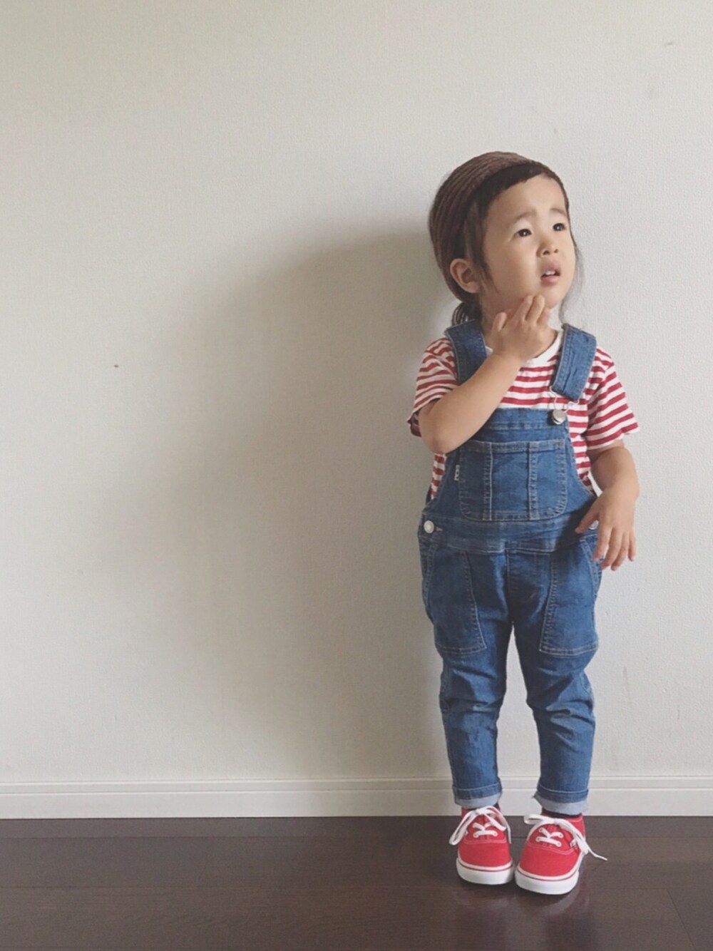 「キッズコーデ、無印良品、ボーダー、GU、コーデュロイ、サロペット、VANS」｜「GUのアイテム（ヘアバンド、ブラウン系）」を使った、Ripiさん（キッズ・90cm）の秋コーディネートの1枚目の写真