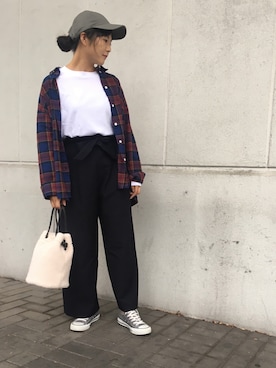 「Laugoa（ラウゴア）のアイテム」を使った、川﨑 稚乃さん（レディース・157cm）の秋コーディネート