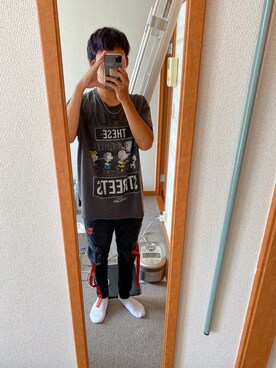 肘からマヨネーズさんのコーディネート