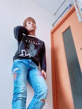 肘からマヨネーズさんのコーディネート