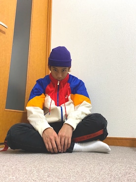 肘からマヨネーズさんのコーディネート