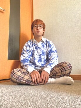 肘からマヨネーズさんのコーディネート