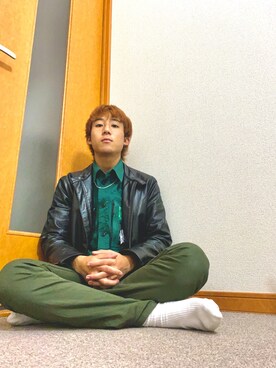 肘からマヨネーズさんのコーディネート