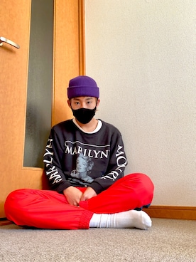 肘からマヨネーズさんのコーディネート