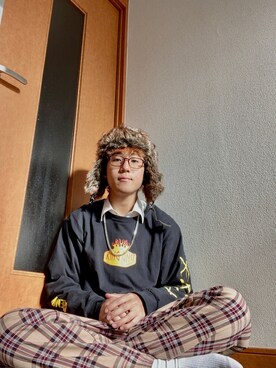 肘からマヨネーズさんのコーディネート