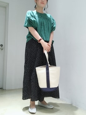 「SEVENDAYS=SUNDAY（セブンデイズサンデイ）のアイテム（ハンドバッグ）」を使った、yayoi.さん（レディース・162cm）の春コーディネート