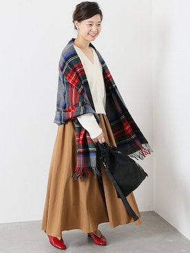 「Johnstons of Elgin（ジョンストンズオブエルガン）のアイテム」を使った、akiさん（レディース・158cm）の夏コーディネート