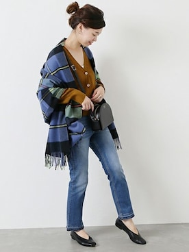 「Johnstons of Elgin（ジョンストンズオブエルガン）のアイテム」を使った、akiさん（レディース・158cm）の冬コーディネート