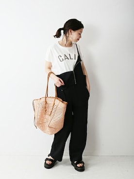 「ARCH & LINE（アーチアンドライン）のアイテム（オールインワン・サロペット）」を使った、akiさん（レディース・158cm）の春コーディネート