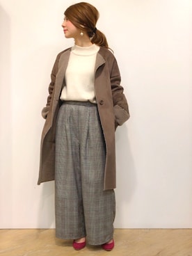 「オフィスカジュアル」｜「アイテム（ムートンコート）」を使った、MiZUKiさん（レディース・153cm）の冬コーディネート