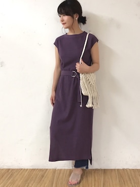 「natural couture（ナチュラルクチュール）のDカンベルト付きワッフルTワンピ（ワンピース）」を使った、MiZUKiさん（レディース・162cm）の春コーディネート