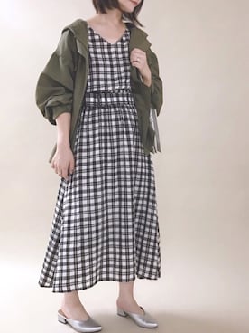 「シルバー」｜「アイテム（モッズコート）」を使った、MiZUKiさん（レディース・162cm）の夏コーディネート