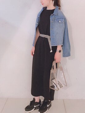 「MARC JACOBS（マークジェイコブス）のアイテム（腕時計）」を使った、MiZUKiさん（レディース・160cm）の春コーディネート