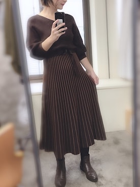 「natural couture（ナチュラルクチュール）の配色ニットプリーツワンピース（ワンピース）」を使った、MiZUKiさん（レディース・162cm）の秋コーディネート