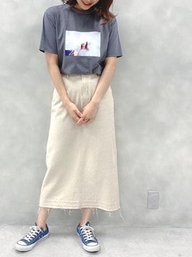 「アイテム（デニムスカート、ホワイト系）」を使った、MiZUKiさん（レディース・164cm）の春コーディネート