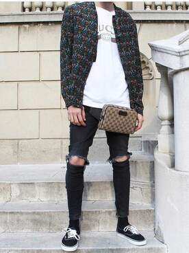 Outfit ideas - How to wear GUCCI スニーカー (United States) - WEAR