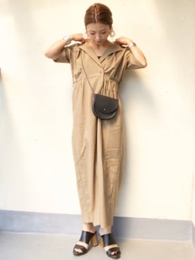 「アイテム（つなぎ/オールインワン、ベージュ系）」を使った、emiko☆さん（レディース・155cm）の春コーディネート
